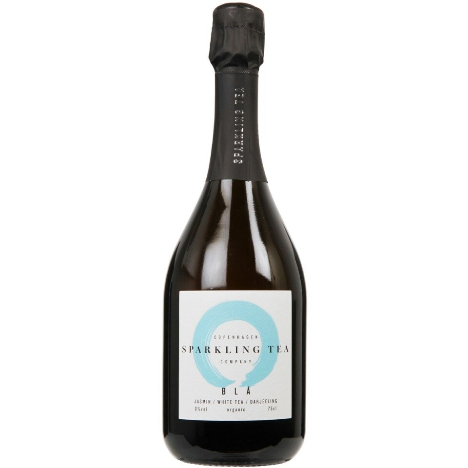 003_alkoholfri-bobler-sparkling-tea-blaa.jpg