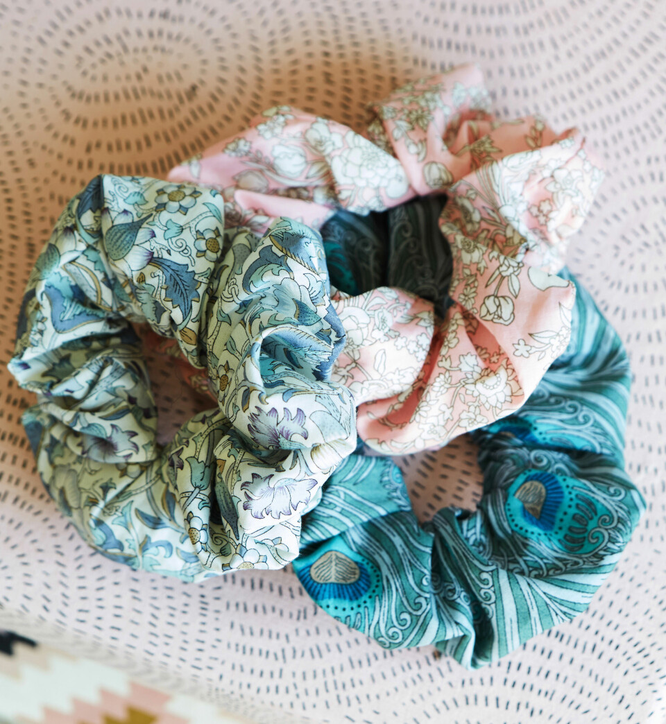 Scrunchies i stof