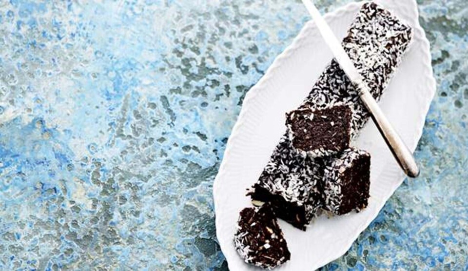 Opskrift på snack med abrikoser, choko og nødder