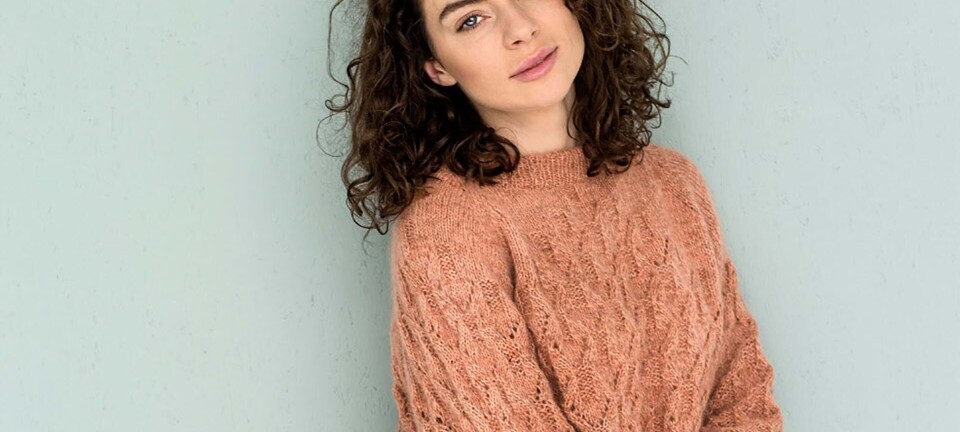 Smuk sweater i 3D-hulstrik