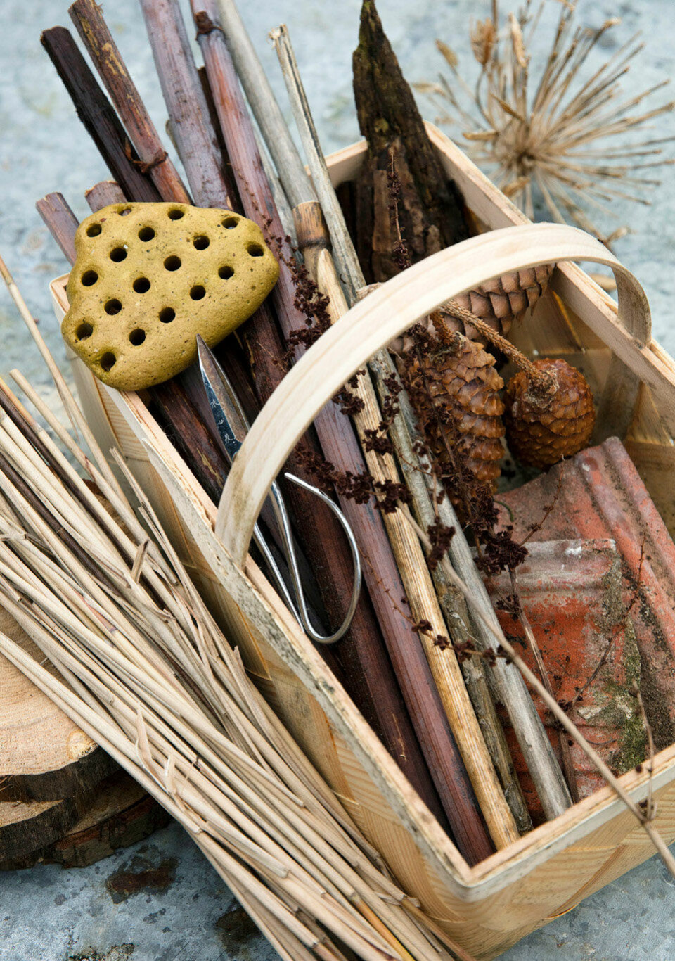 Materialer til et insekthotel