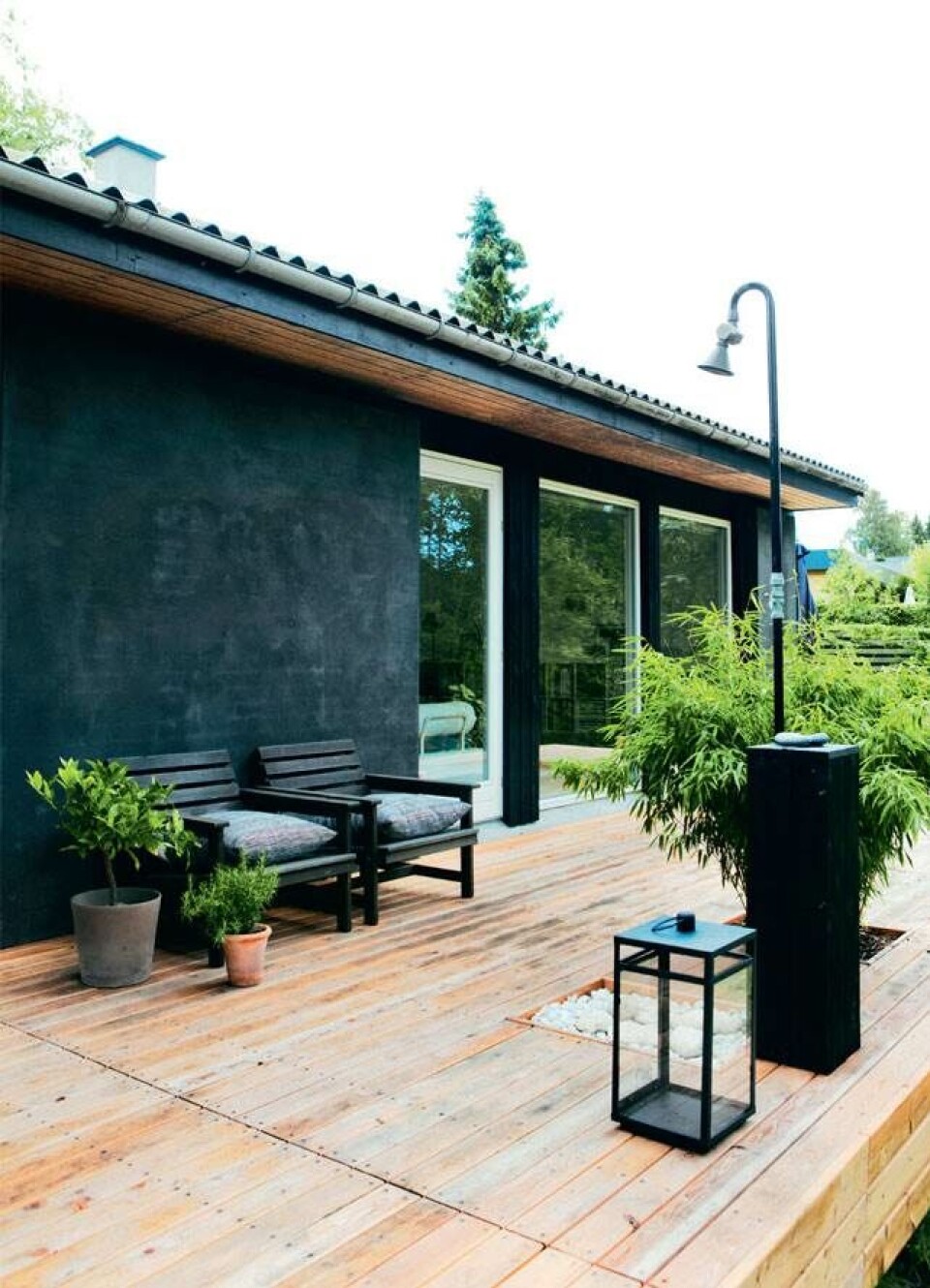 Fra ruin til stilren terrasse