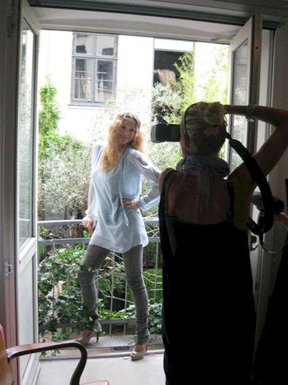 Backstage med Connie Nielsen