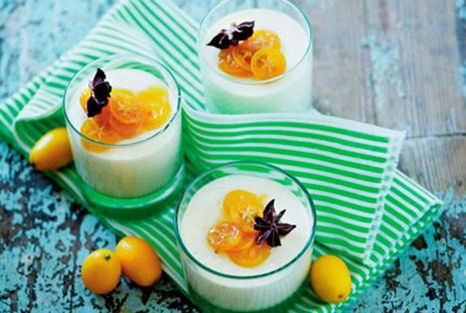 Appelsinfromage med syltede kumquat
