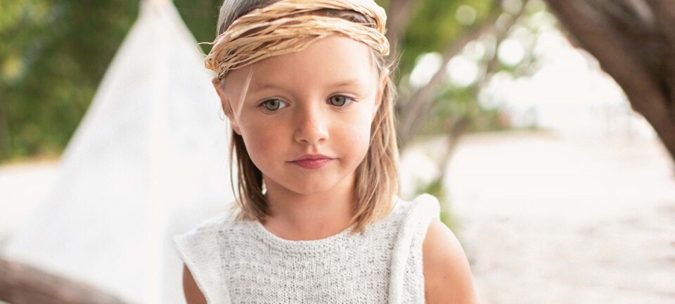 Strik selv: Sød og luftig kjole til børn