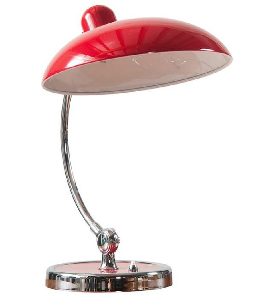 Klassisk, men provokerende – Christian Dells lamper er i høj kurs