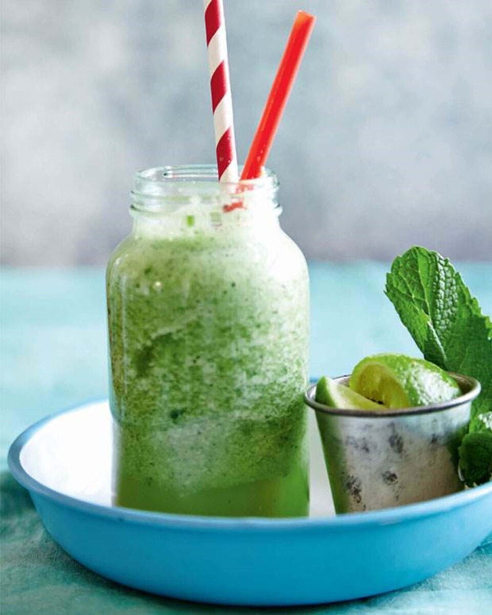 Agurkespitzer med mynte og lime
