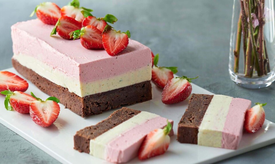 Regnbuecheesecake