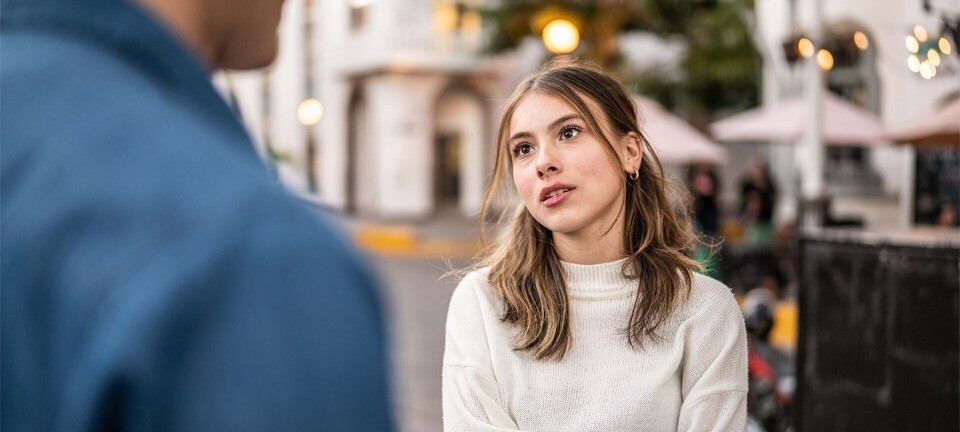 Da Theas kæreste fortalte om sin fremtidige løn, krakelerede hendes selvbillede