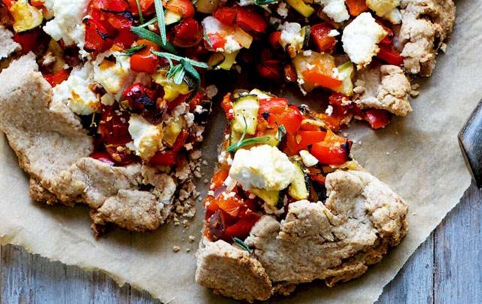 Galette med bagte grøntsager og gedeost