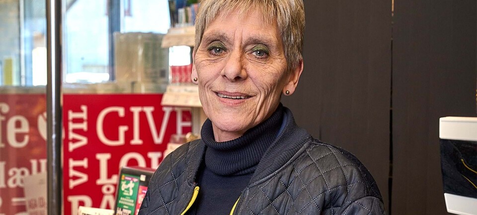 Finalist til Danmarks sødeste kassedame: Pia er et holdepunkt for byens borgere