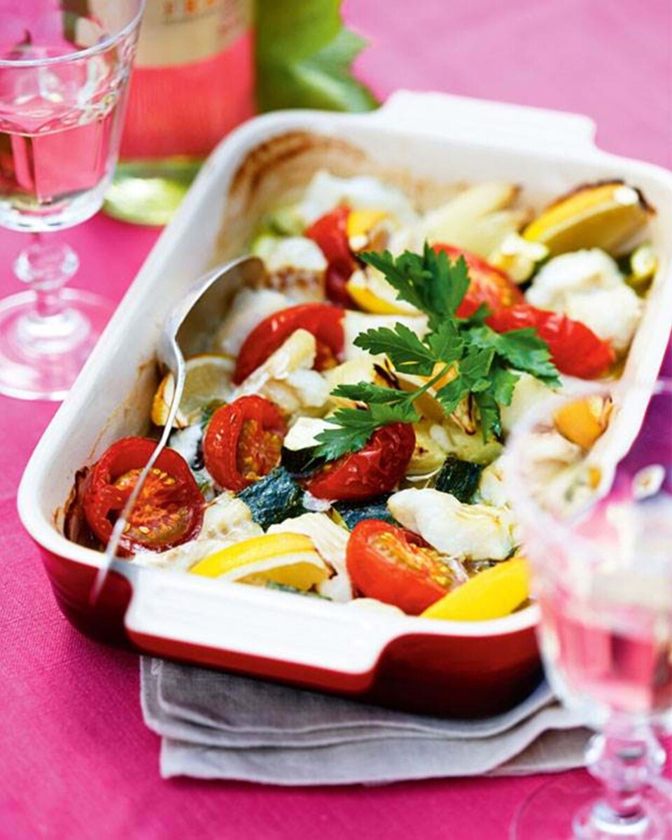 Sejfilet med tomat og courgette