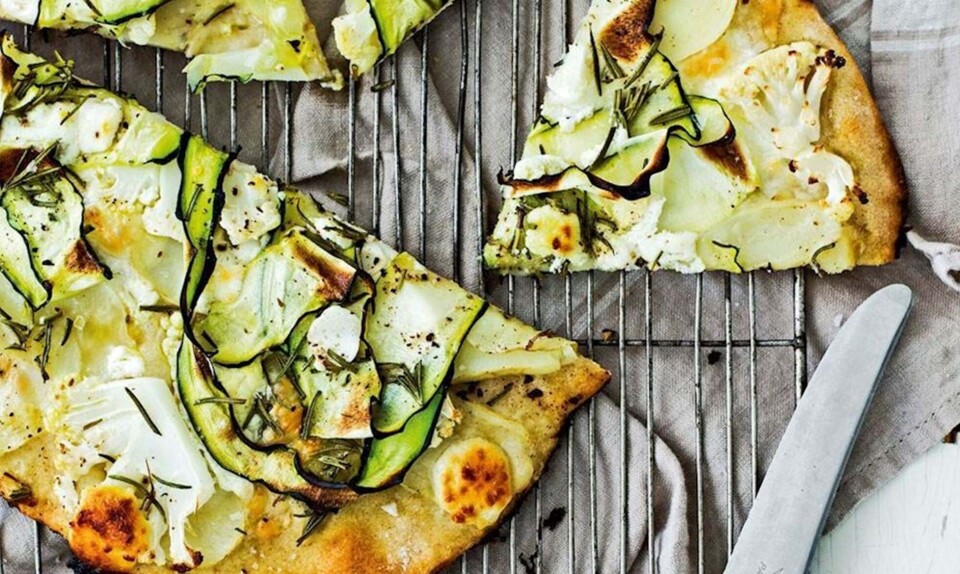 Grillet pizza med gedeost