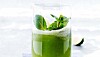 Power-juice af grønne æbler, bladselleri, agurk og mynte