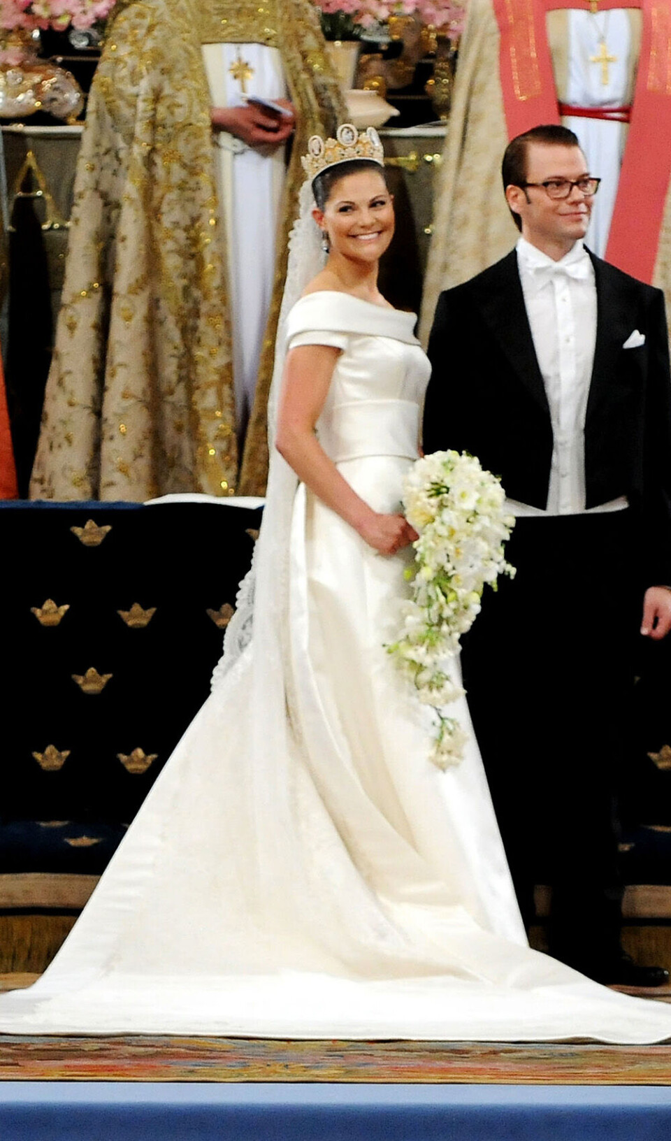 Går du også rundt med prinsessedrømme? Se de fineste royale brudekjoler gennem tiden