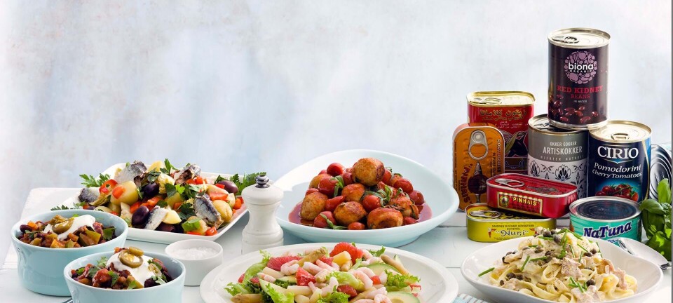 Ryd op i køkkenskabene: Her er 5 lækre retter med dåsemad