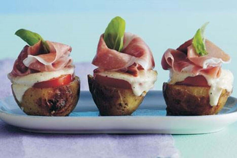 Bagte kartofler med tomat-mozzarella