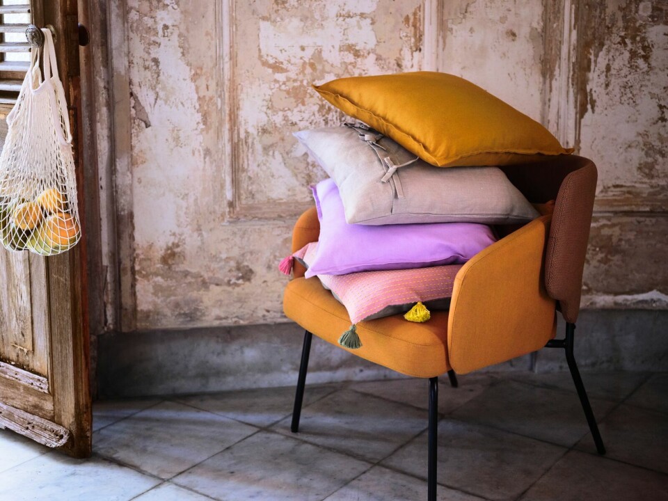 Ikea sommer sofastol mørkegul.jpg
