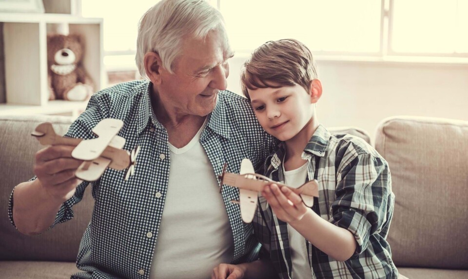 10 tips til god kommunikation med bedsteforældre