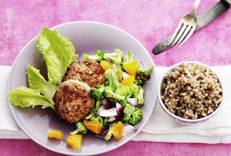 Krebinetter med broccolisalat