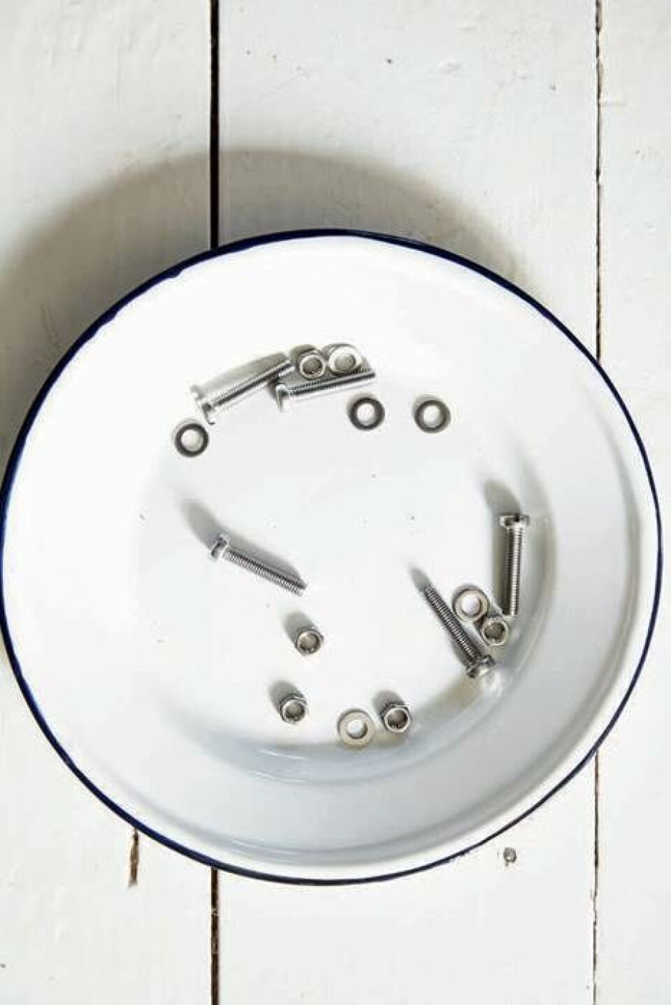 DIY: Fra kedelig kasse til cool sidebord