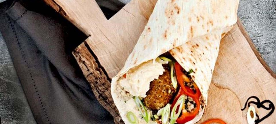 Fladbrød med hummus og tabouleh