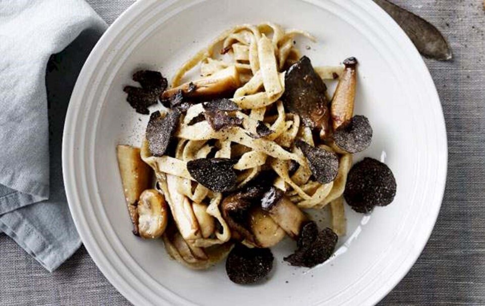 Fuldkornspasta med svampe