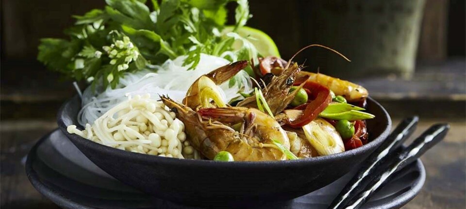 Sense-kost-opskrift: Stegte tigerrejer med glasnudler og enokisvampe