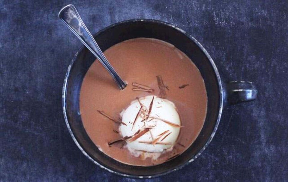 Iskold chokolademælk