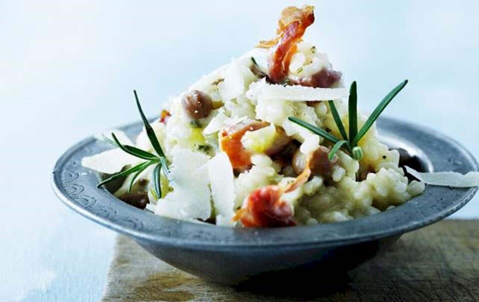 Opskrift på risotto med borlotti-bønner, parmaskinke og rosmarin