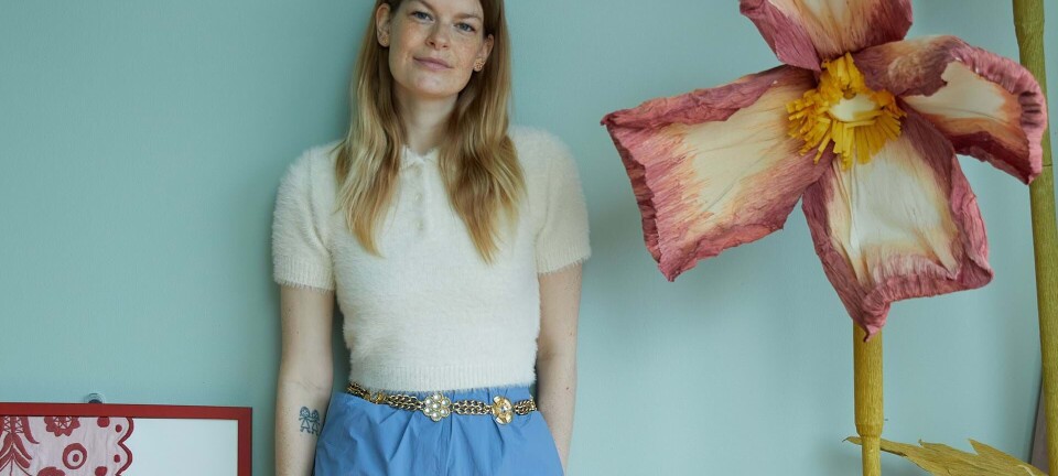 Simone Henneberg: ”Et af mine bedste køb er min mørkeblå, vintage Prada-nederdel”