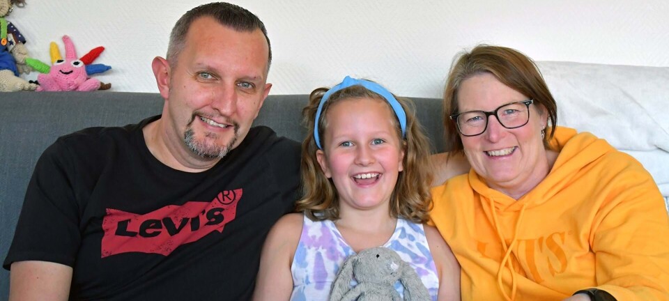 8-årige Frida reddede sin mors liv: 'Jeg lærte hjertemassage ved at se børne-tv'