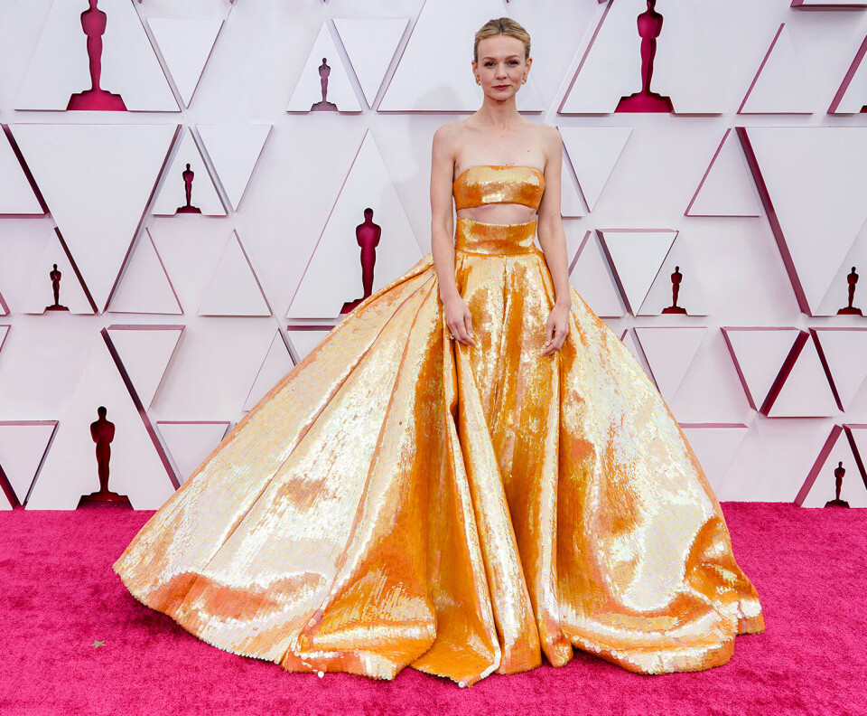 carey mulligan oscars 2021.jpg