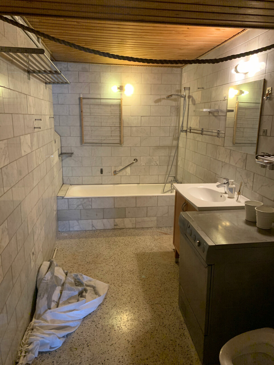Badeværelset før renoveringen.