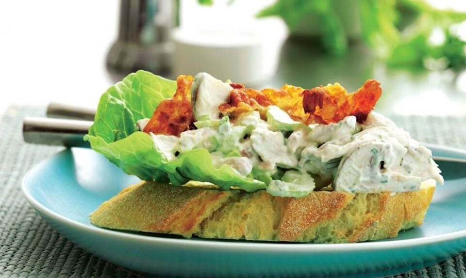 Nem og lækker hønsesalat