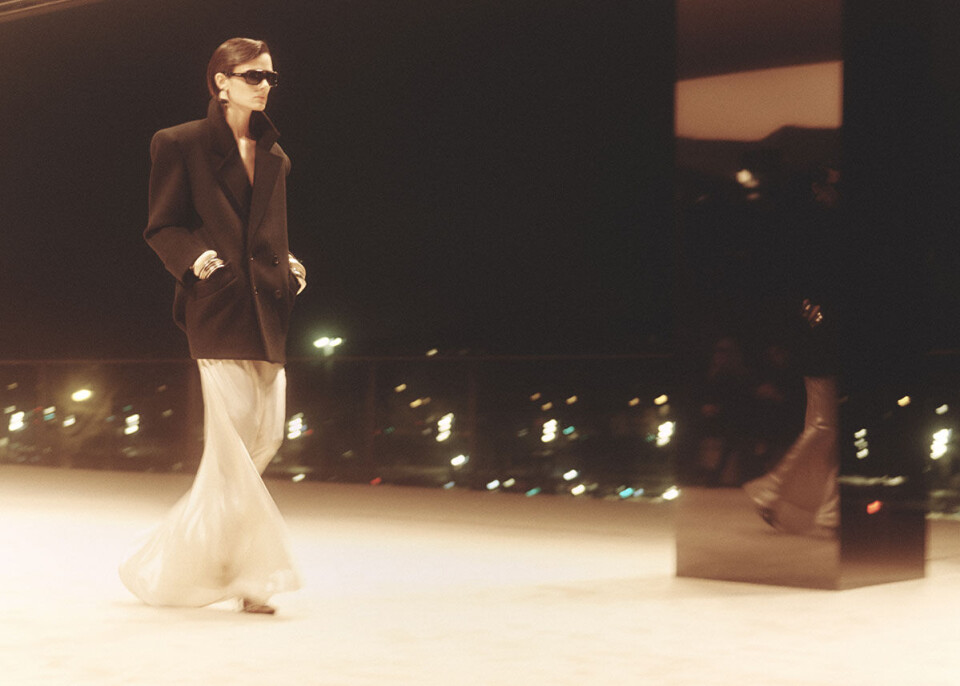 SAINT LAURENT_WINTER22_AMBIANCE02_01_HR.jpg