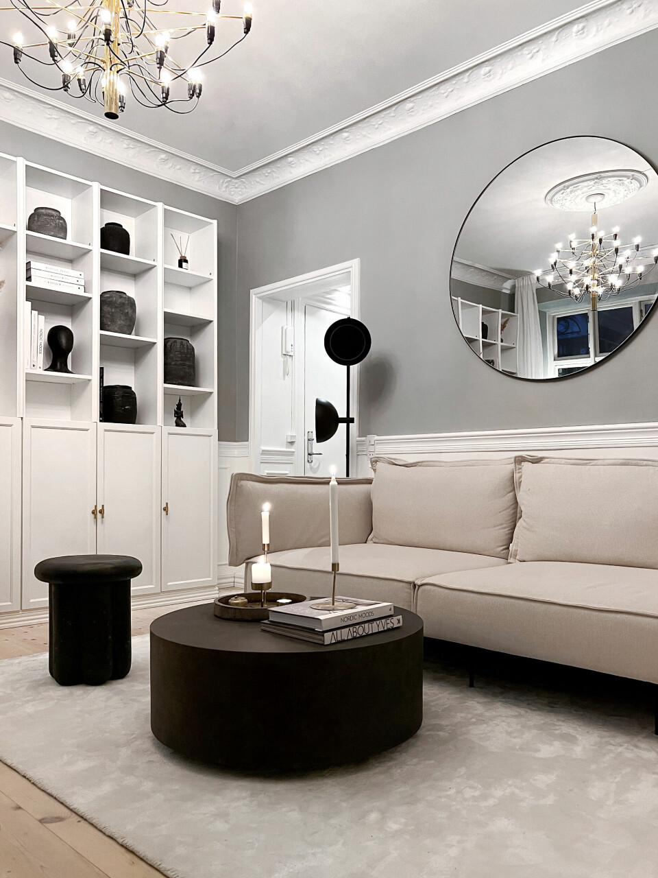 Rasmus seneste køb er sofabordet fra Ellos.