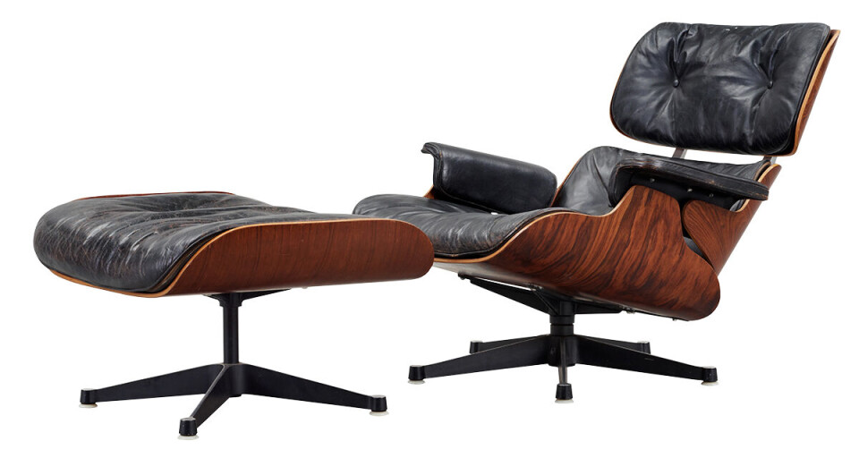 4. Lænestol med taburet designet af Ray og Charles Eames for Vitra.jpg