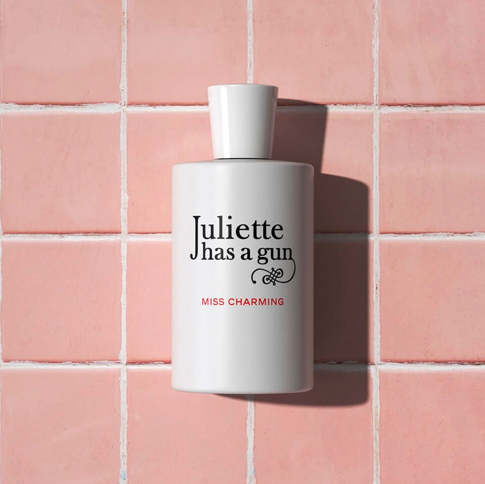 juliet-has-a-gun.jpg
