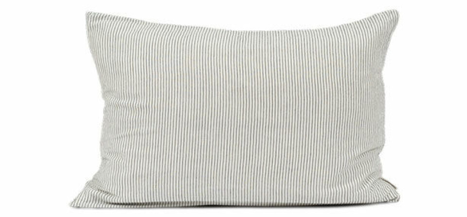 Pude, Black Pin Stripe fra Studio Feder.