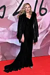 Se de 19 smukkeste outfits fra British Fashion Awards
