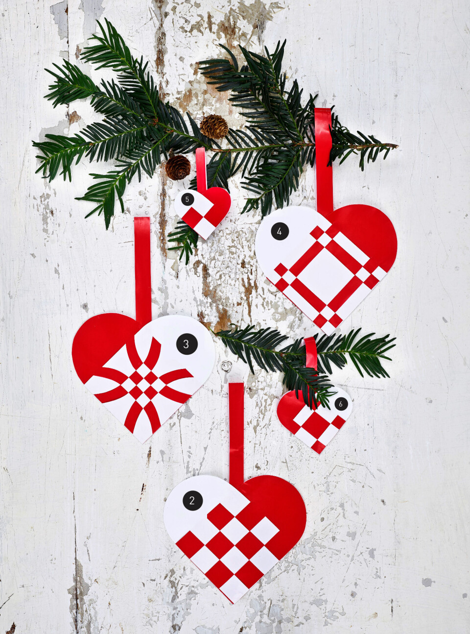 Røde og hvide julehjerte