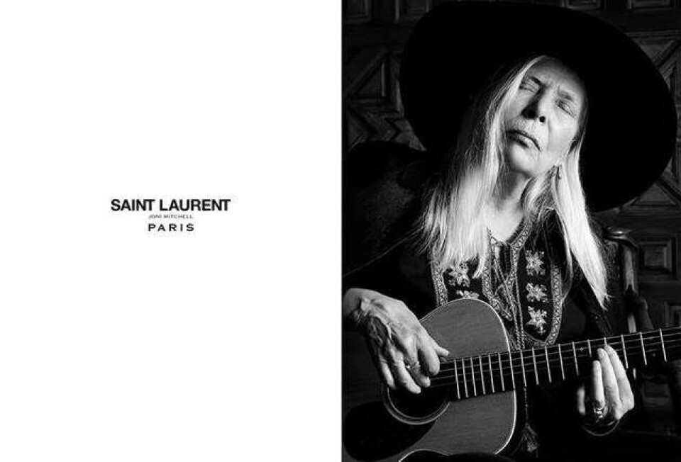 Ikonet Joni Mitchell er nyt ansigt for Saint Laurent