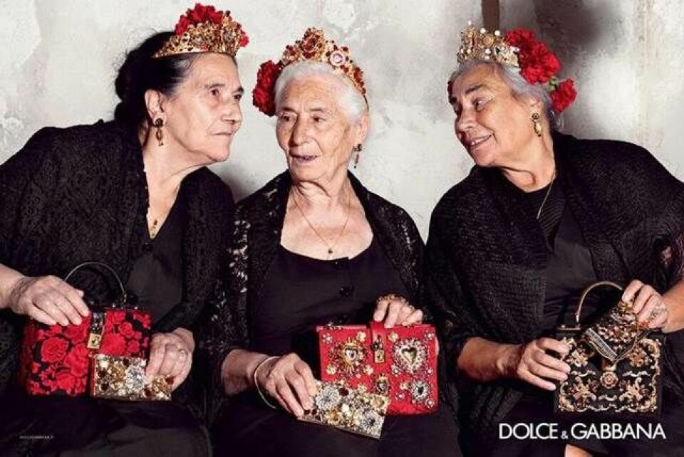 Ikonet Joni Mitchell er nyt ansigt for Saint Laurent