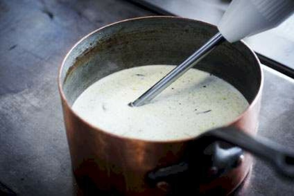 Trin for trin: Landkylling i porre-kartoffelsuppe