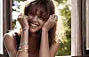 Freja Beha smider kludene for Georg Jensen