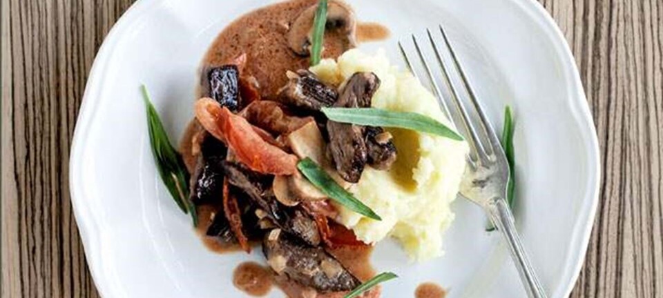 Stroganoff med kartoffelselleri-mos og estragon