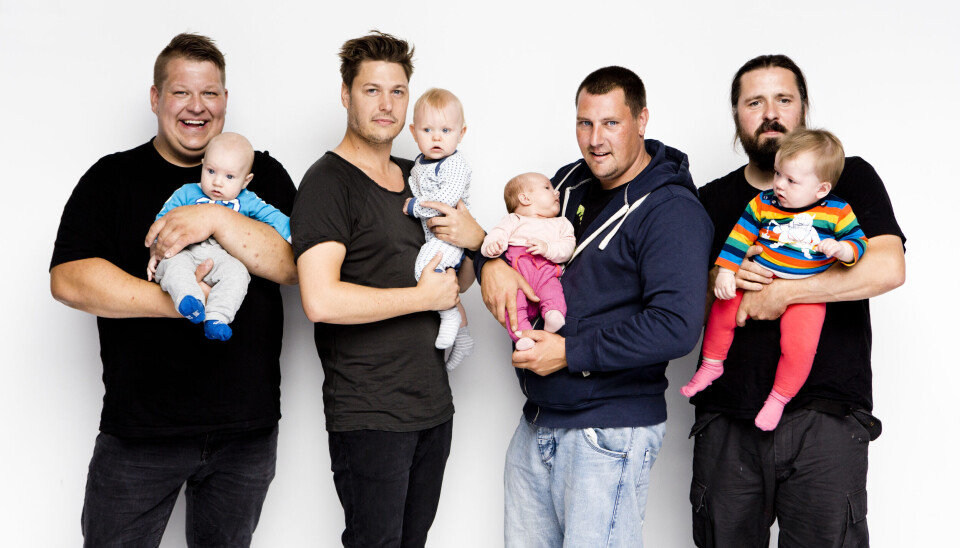 Mænd på Barsel. Alle fire mænd. Fra venstre Gert, Scott, Tommy og Nikolai. (Foto: Kanal 4)