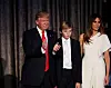 Donald Trump med sin kone, Melania, og deres fælles barn, Barron. (Photo by Mark Wilson/Getty Images)