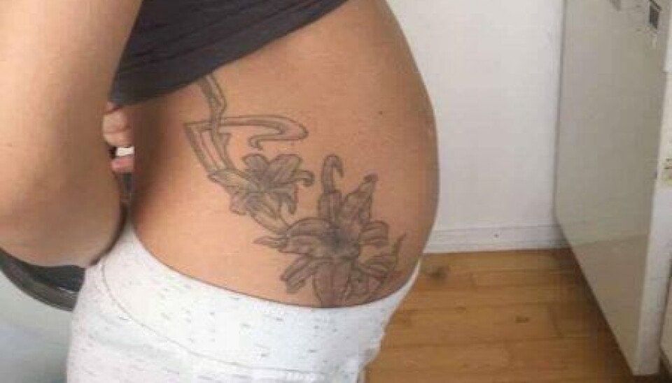 Kimie kan ikke længere skjule, at hun igen er gravid. (Foto: Privat)